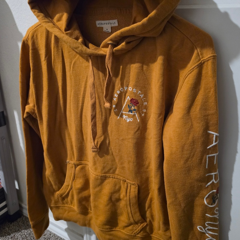 Aeropostale Womens Mustard Yellow Rose Embroidered Graphic Hoodie Sweatshirt M